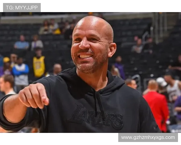 基德称赞华盛顿防守表现出色或将继续以其为核心调整首发阵容 基德称赞华盛顿防守表现出色或将继续以其为核心调整首发阵容