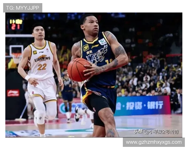 艾顿状态火热半场高效轰下13分4板2助攻全面统治攻防两端展现核心价值 艾顿状态火热半场高效轰下13分4板2助攻全面统治攻防两端展现核心价值