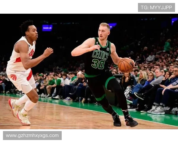 以豪泽表示全队渴望胜利坚信球队实力标准始终如一 以豪泽表示全队渴望胜利坚信球队实力标准始终如一